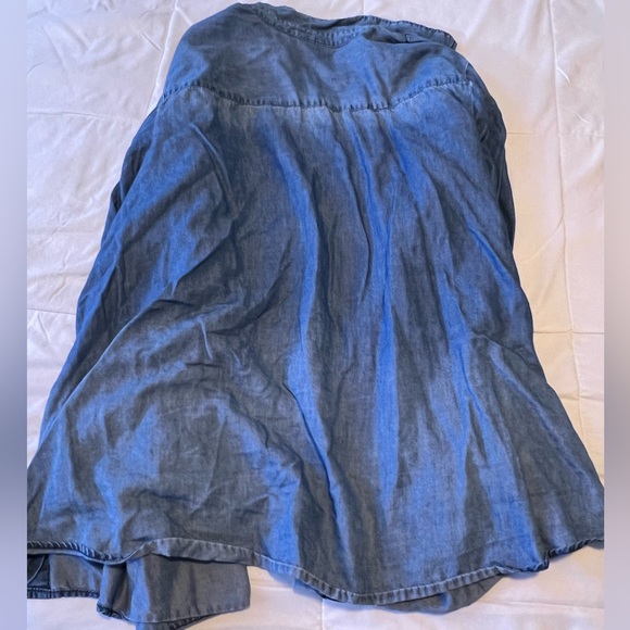 Women’s Avenue Denim Button Down Shirt - Picture 2 of 4